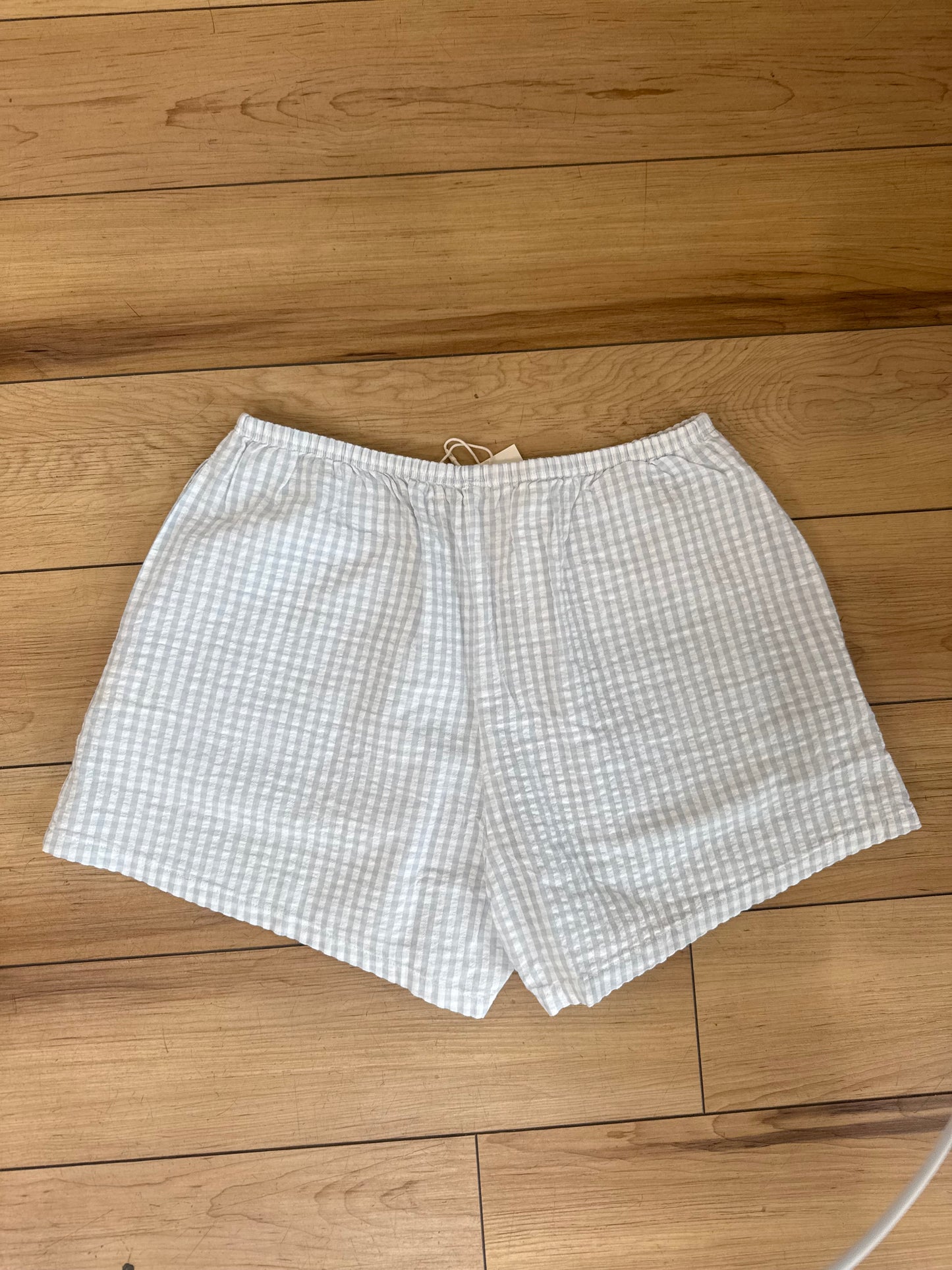 The Cotton Gingham Tap Short in Cloud