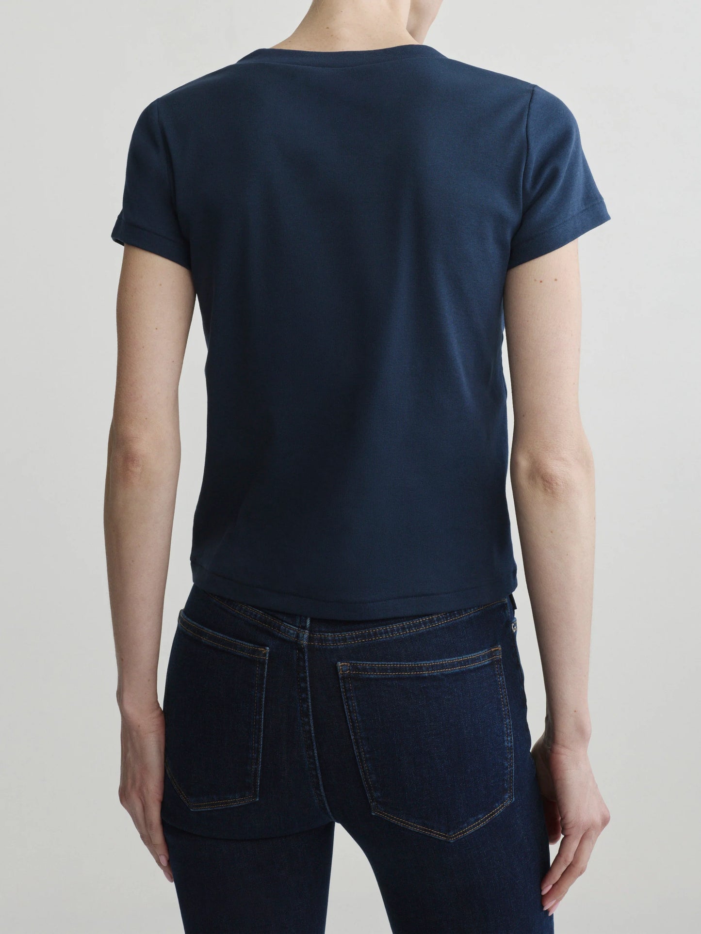 Shrunken V-Neck Tee in Navy