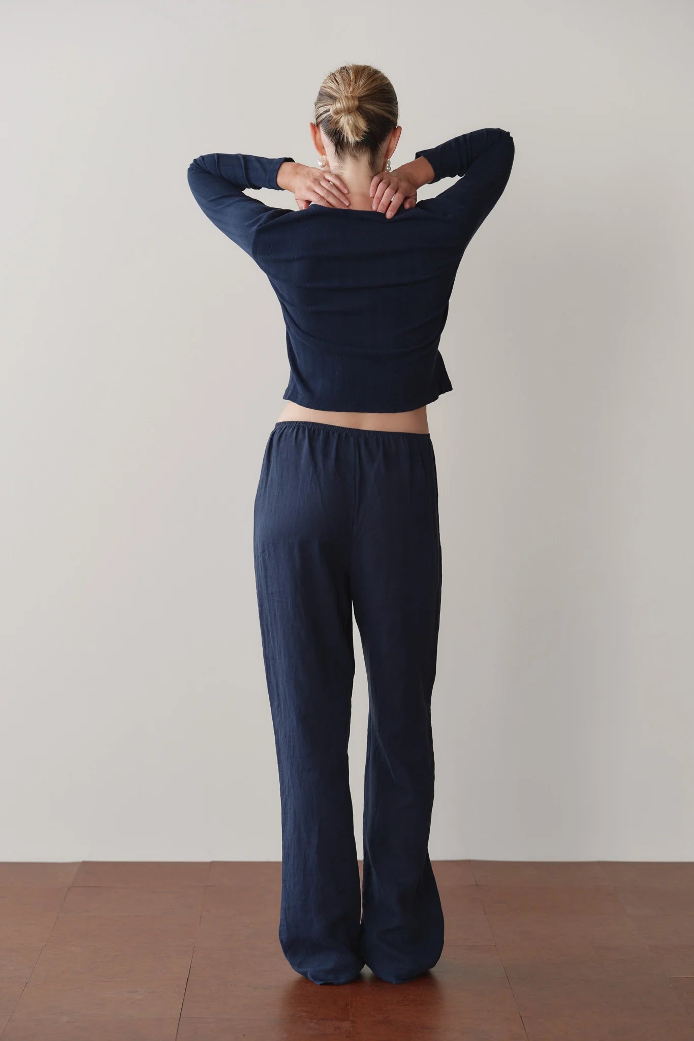 The Linen Simple Pant in Navy