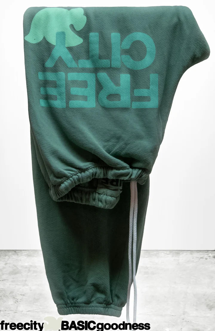 Artyard/ Supershop Supervintage Yumm OG Sweatpant in Eatgreen Powder