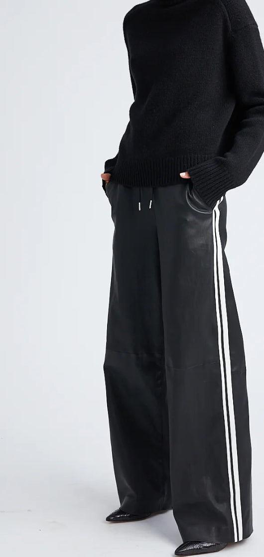 Baggy Athletic Sweatpants in Black
