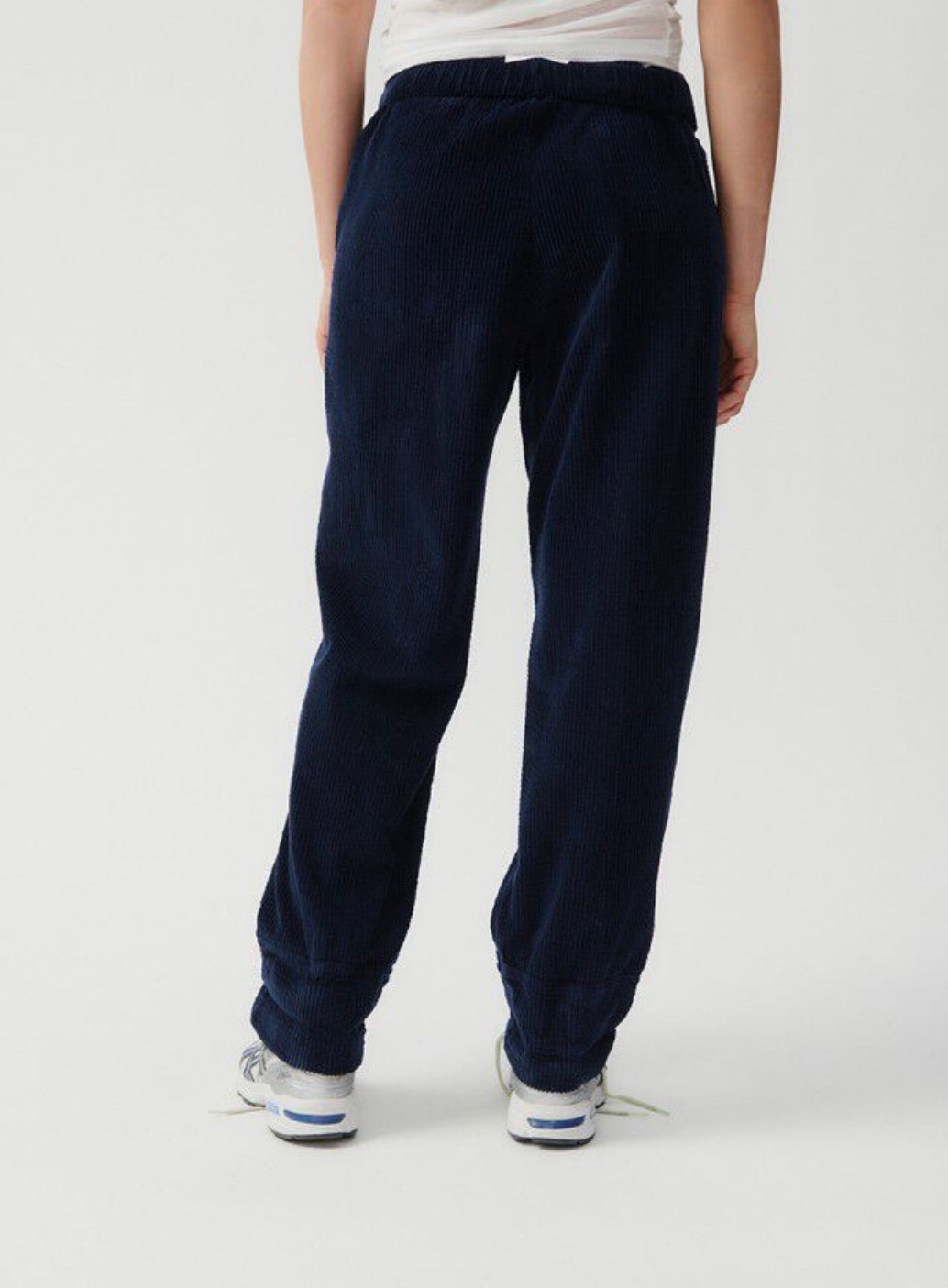 Women Trousers Padow in Navy