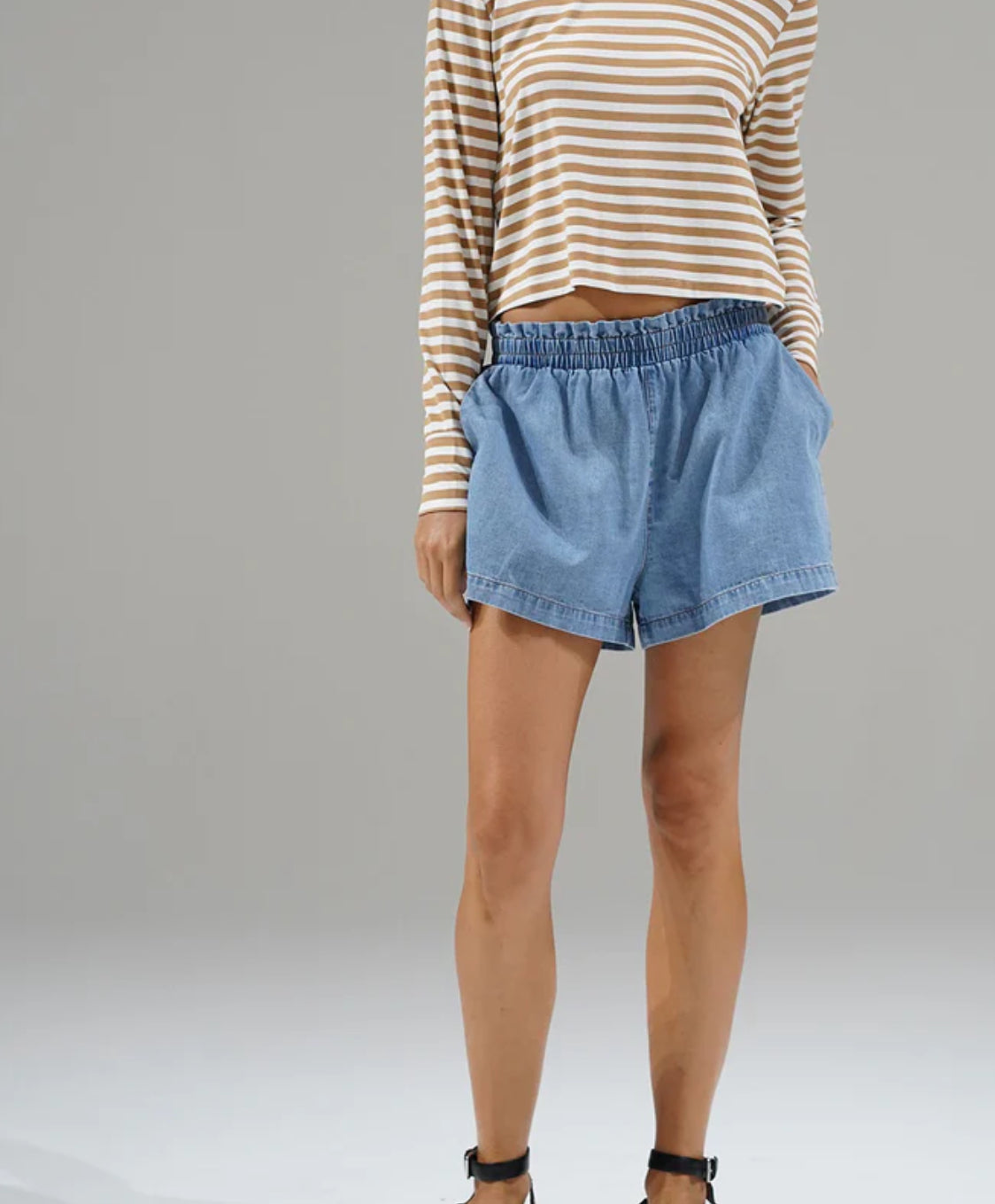 Jo Chambray Short