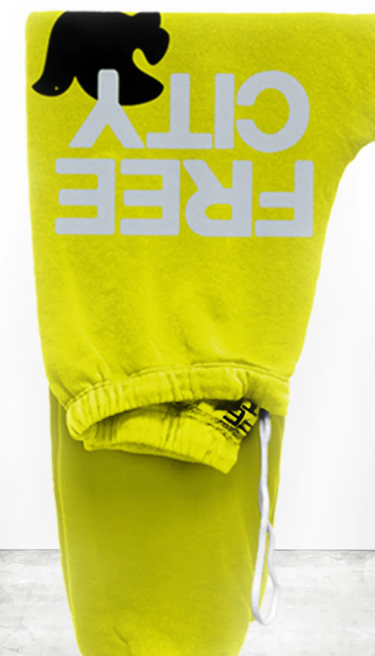 Freecity Large Sweatpant in gloyellow