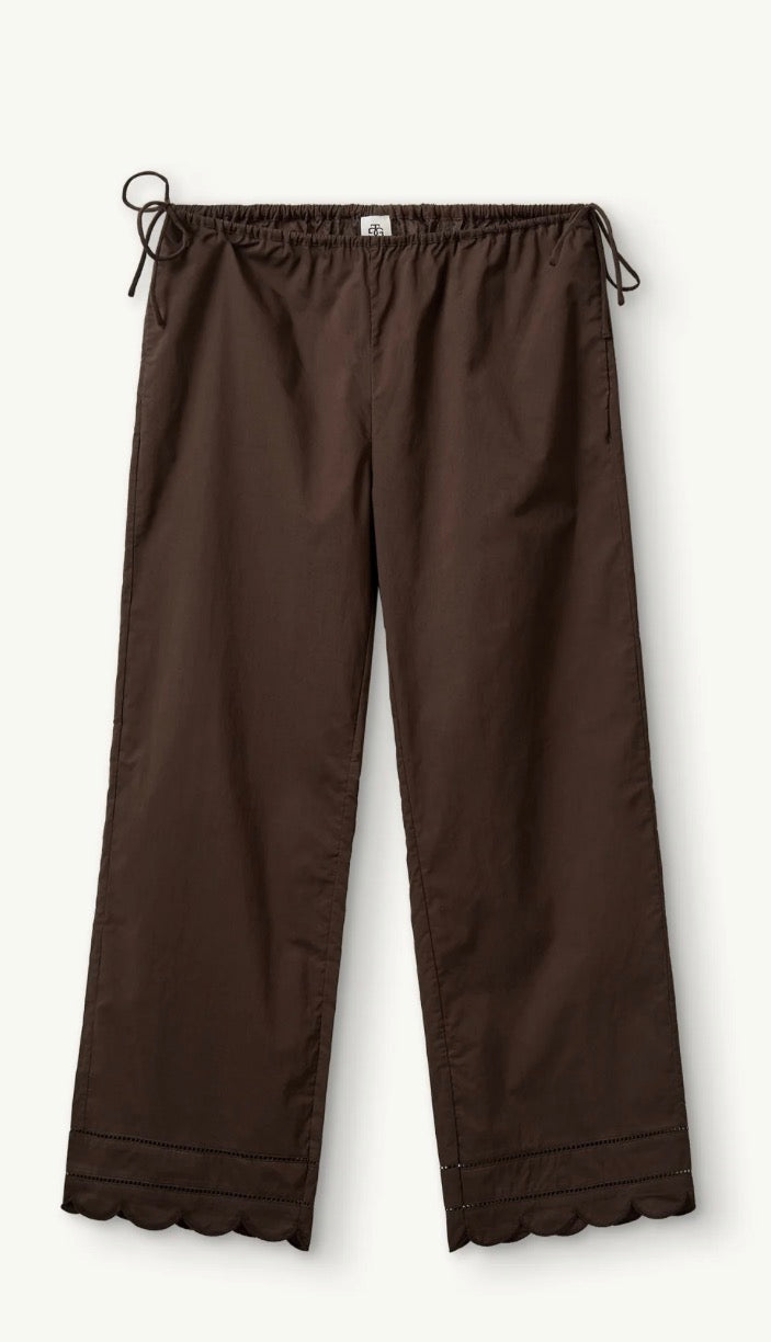 Kristen Pants in Chocolate Brown