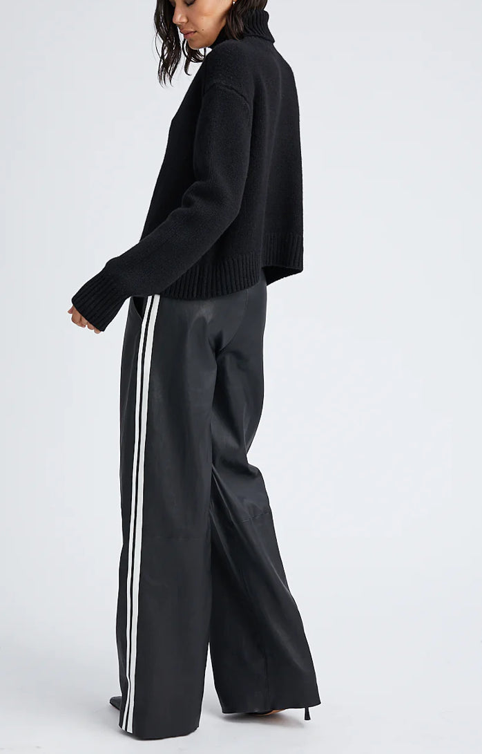 Baggy Athletic Sweatpants in Black
