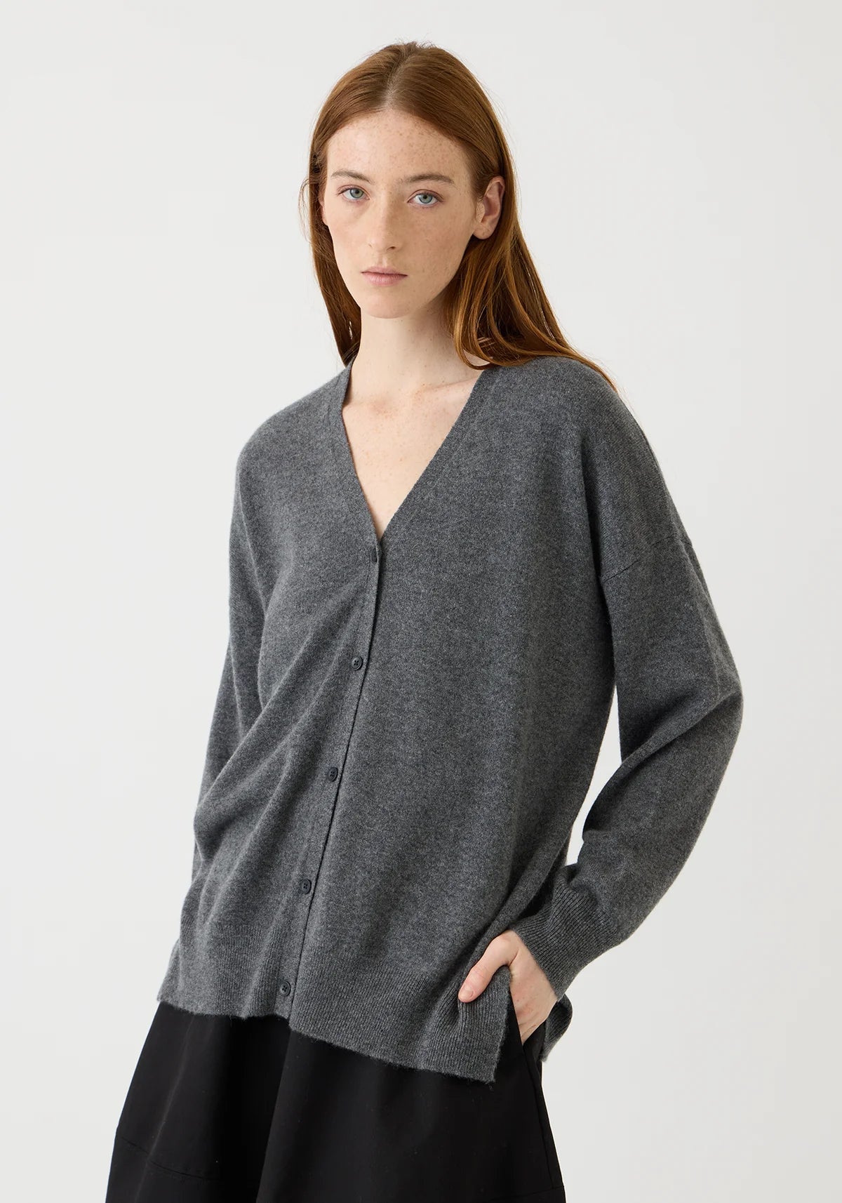 Jayla Cashmere Cardigan in Dark Heather Grey