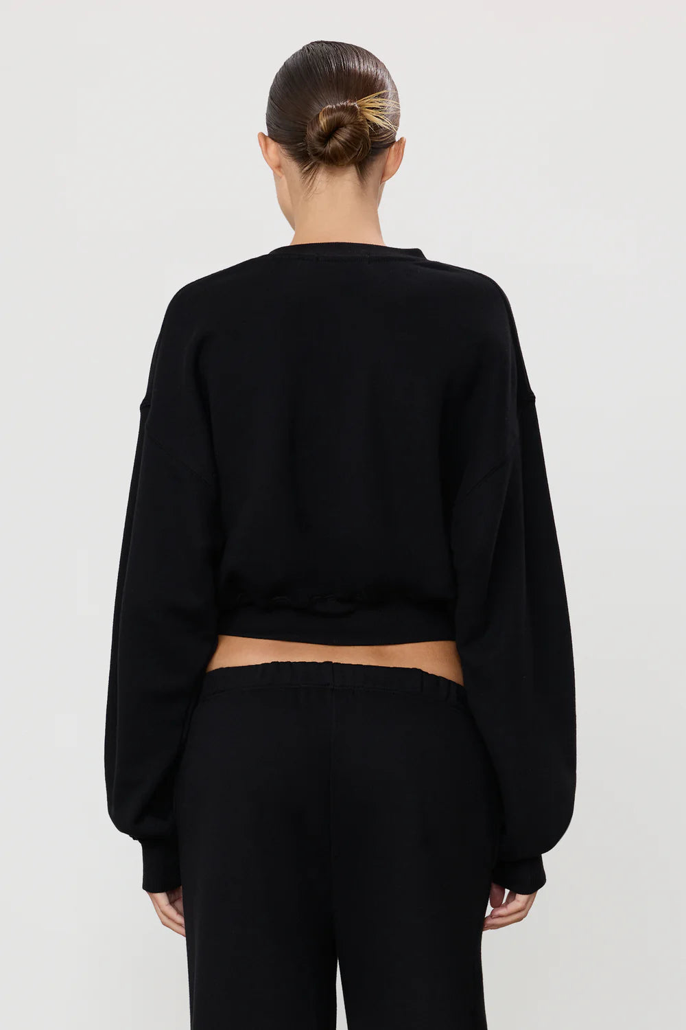 Cropped Crewneck Sweatshirt in Black