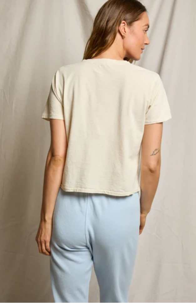 Beckett Crispy Cotton V/U Neck Tee in Sugar