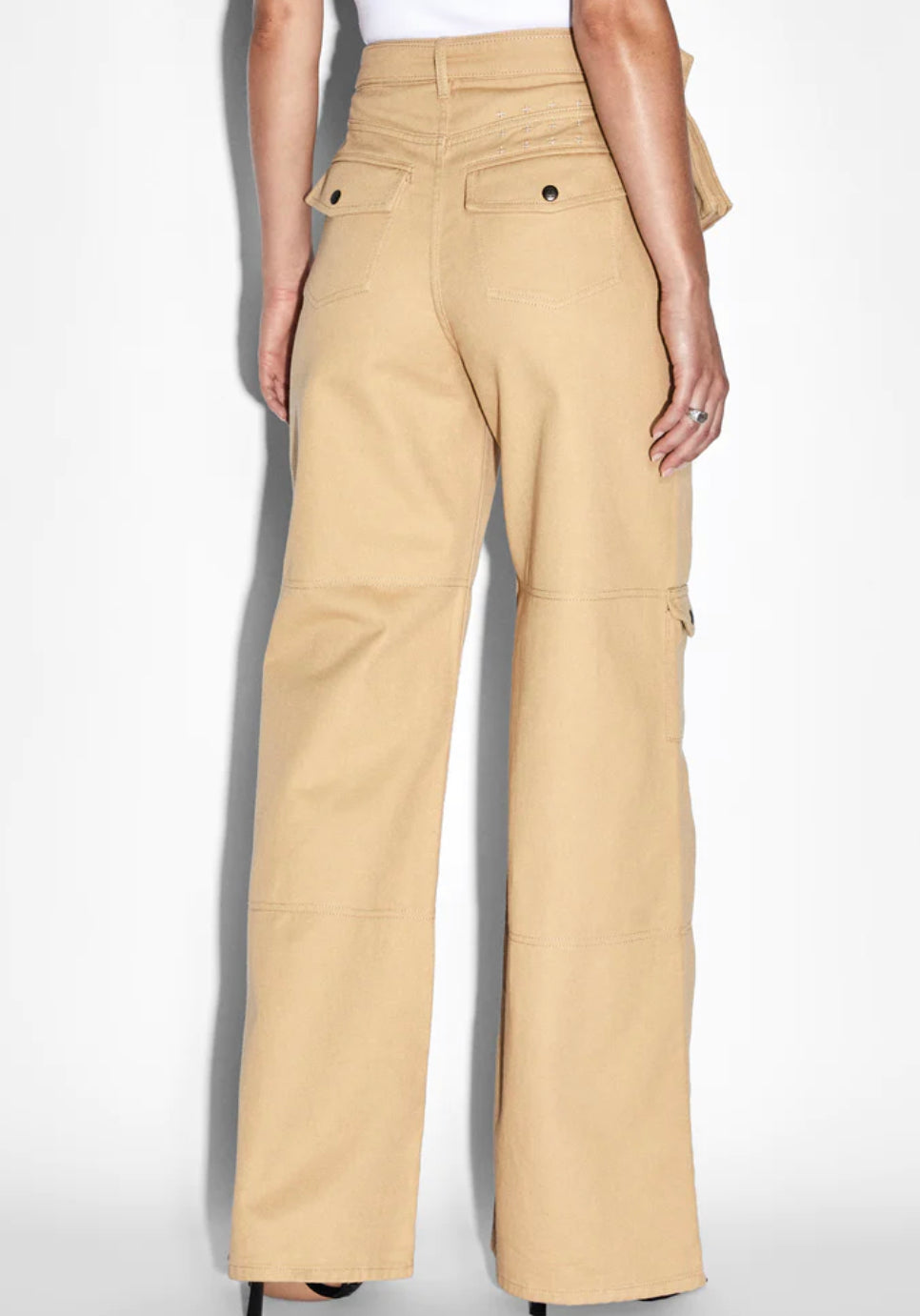 Kommand Cargo Caramel