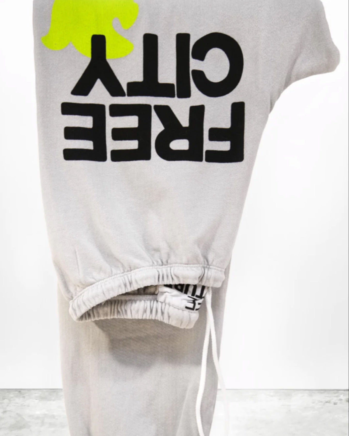 Freecity Large Sweatpant