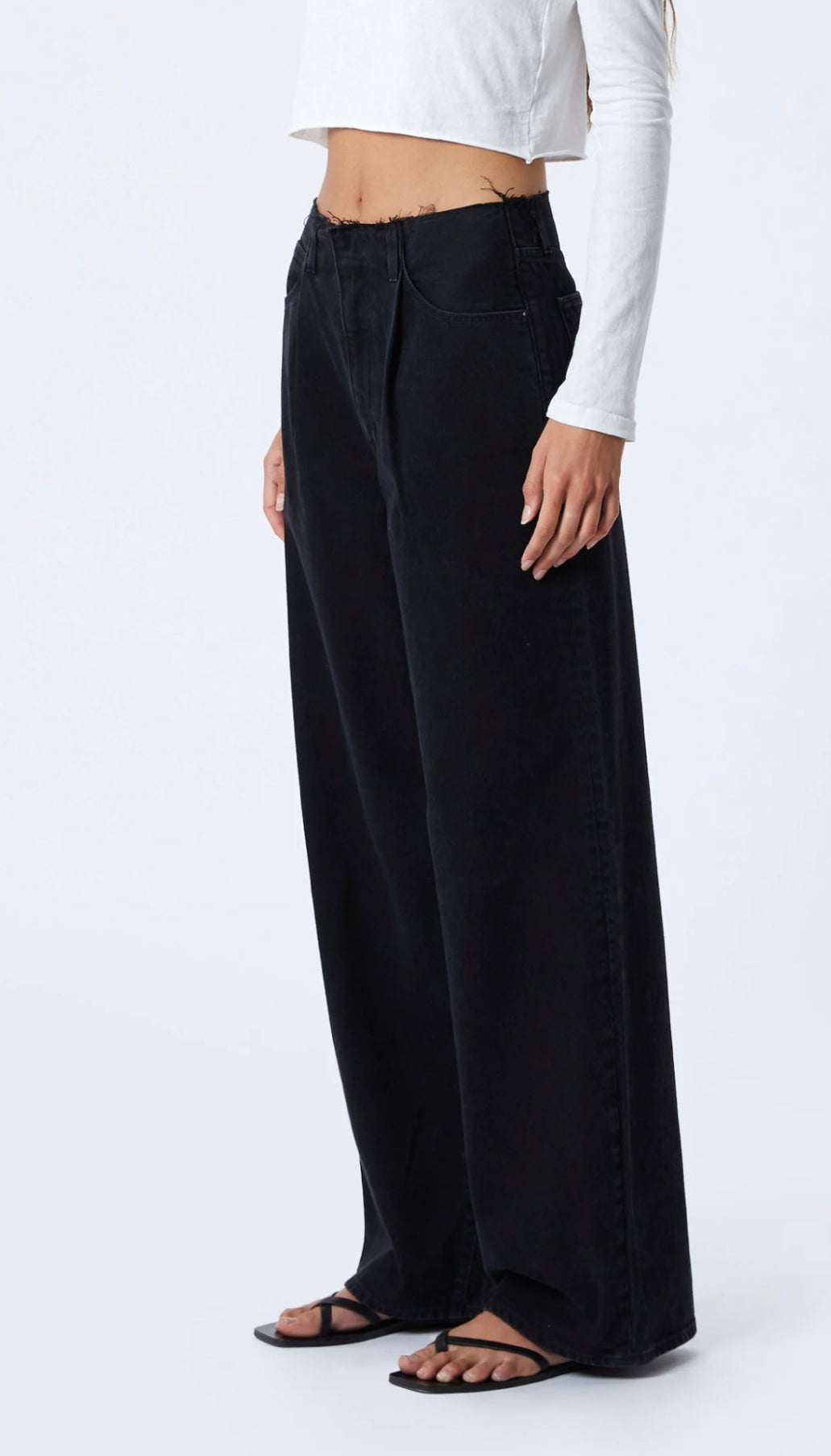 Taylor Wide Pleat in Shadow Ridge