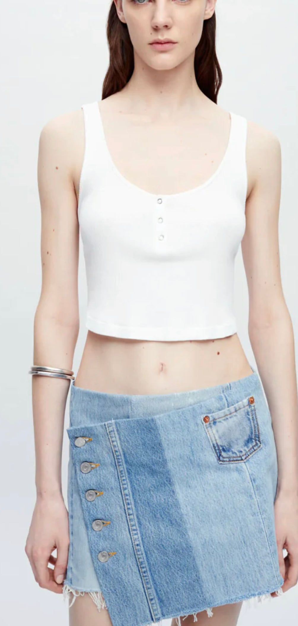 Henley Tank