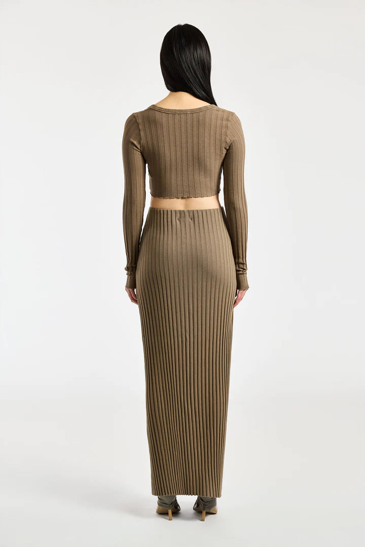 Capri Crop Long Sleeve Dark Chai