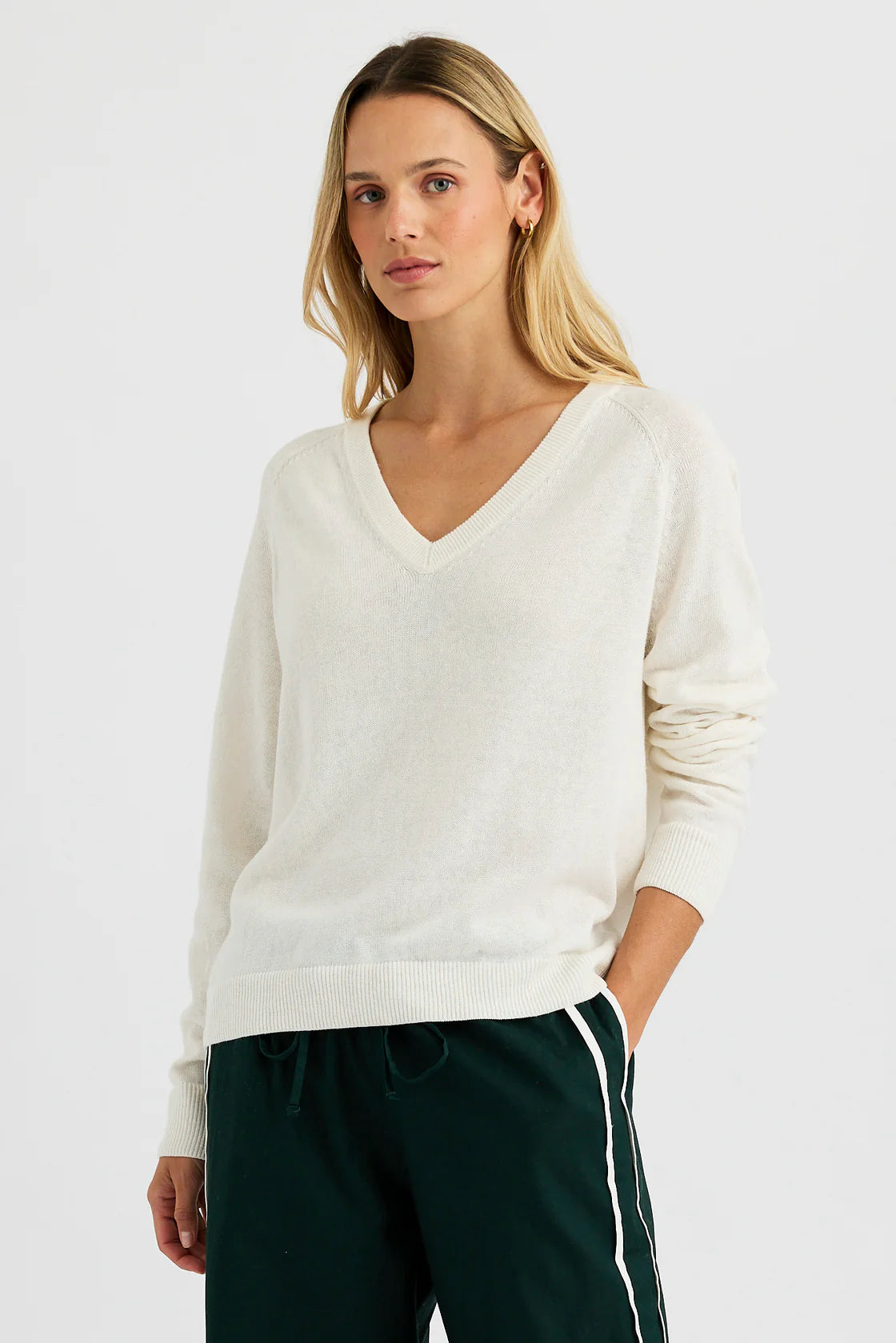 Sloane Linen V-Neck in Ecru