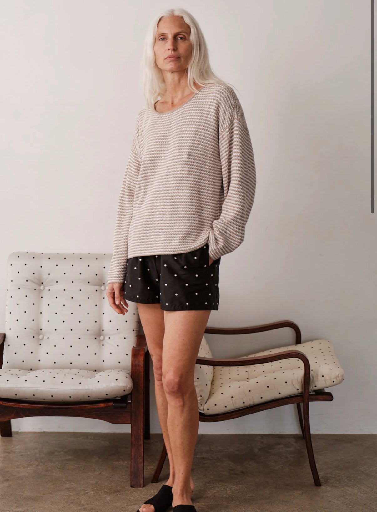 The Knit Stripe Sweater in Shitake/Powder
