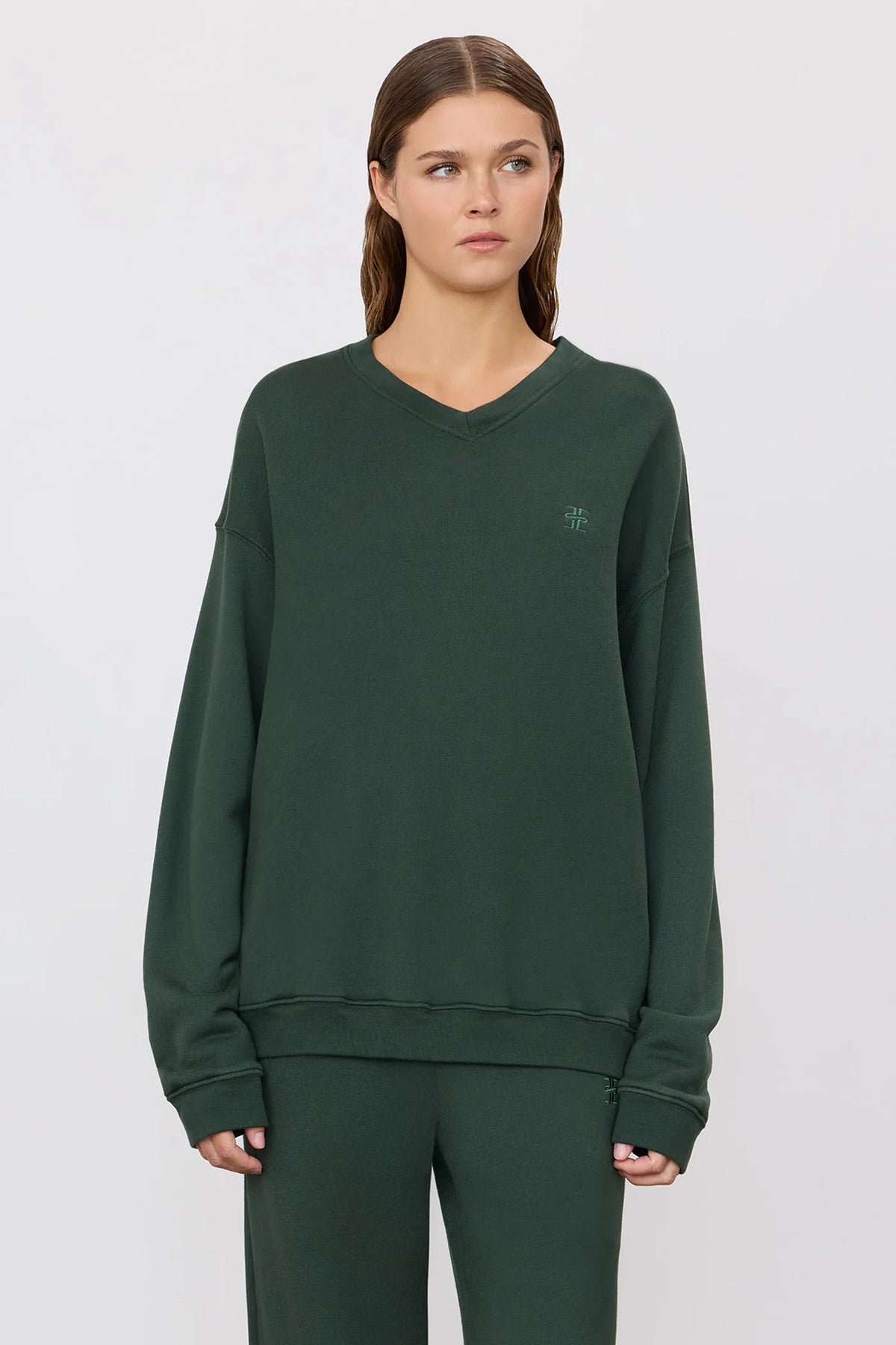 Oversized V-Neck Sweatshirt in Forest