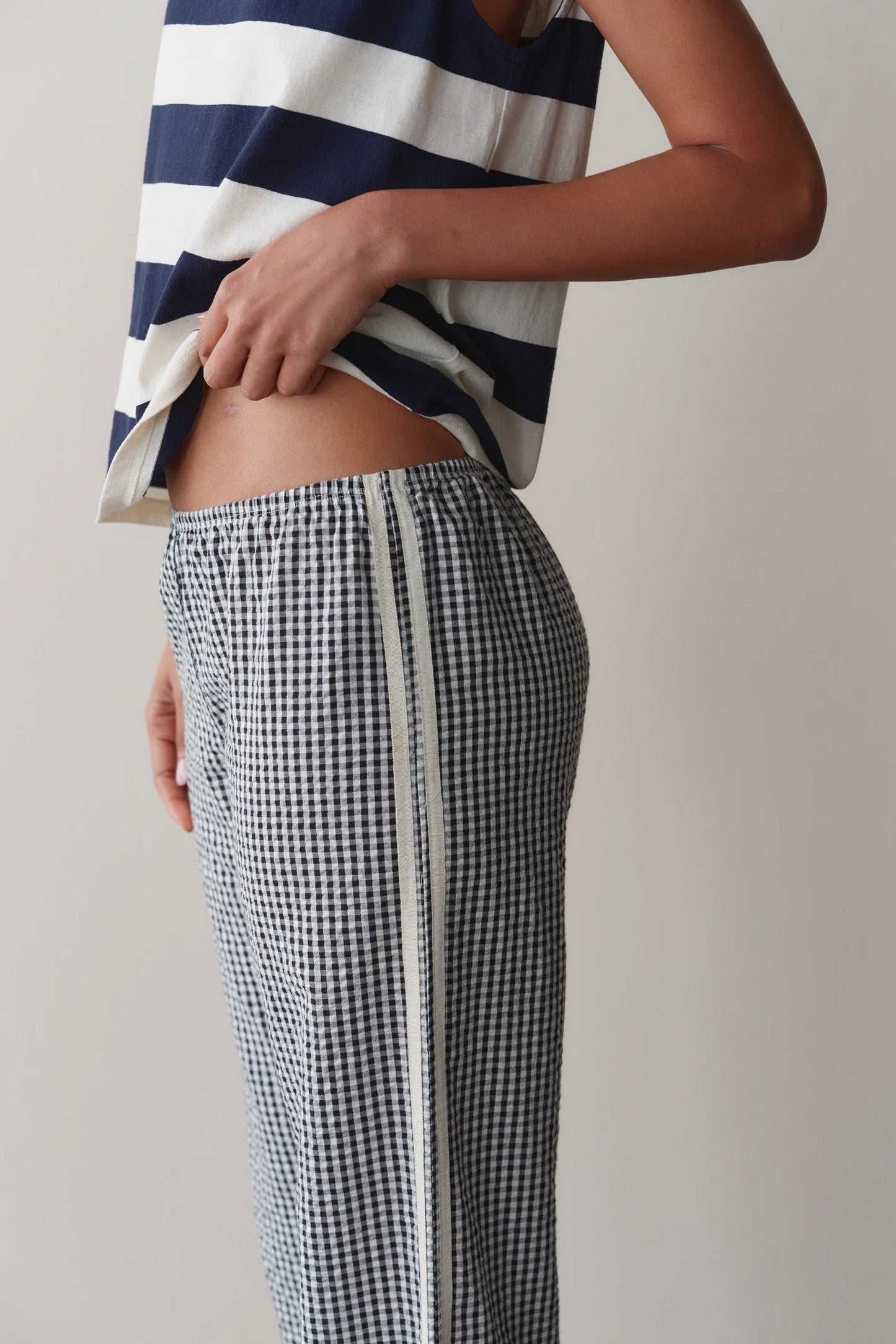 The Cotton Gingham Stripe Crop Pant in Jet