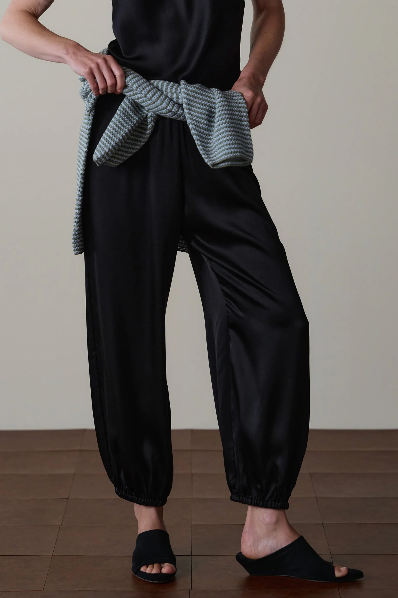 The Silk Balloon Pant in Jet
