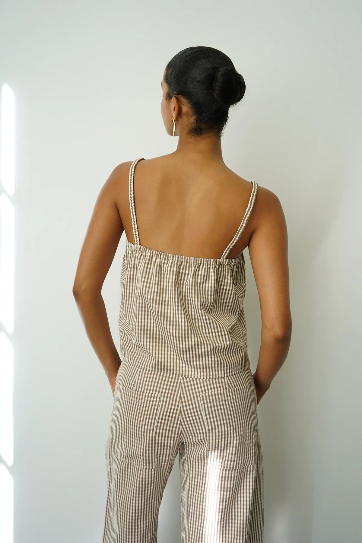 BRANDY CHECK TOP IN BROWN CHECK