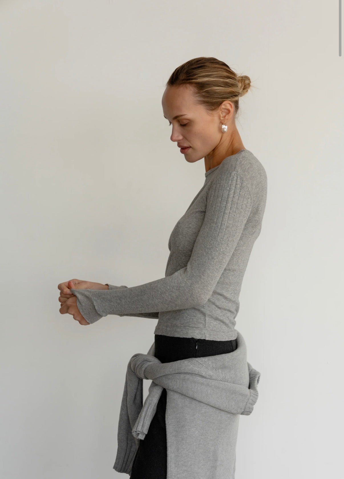 The Pointelle Long Sleeve in Heather Grey