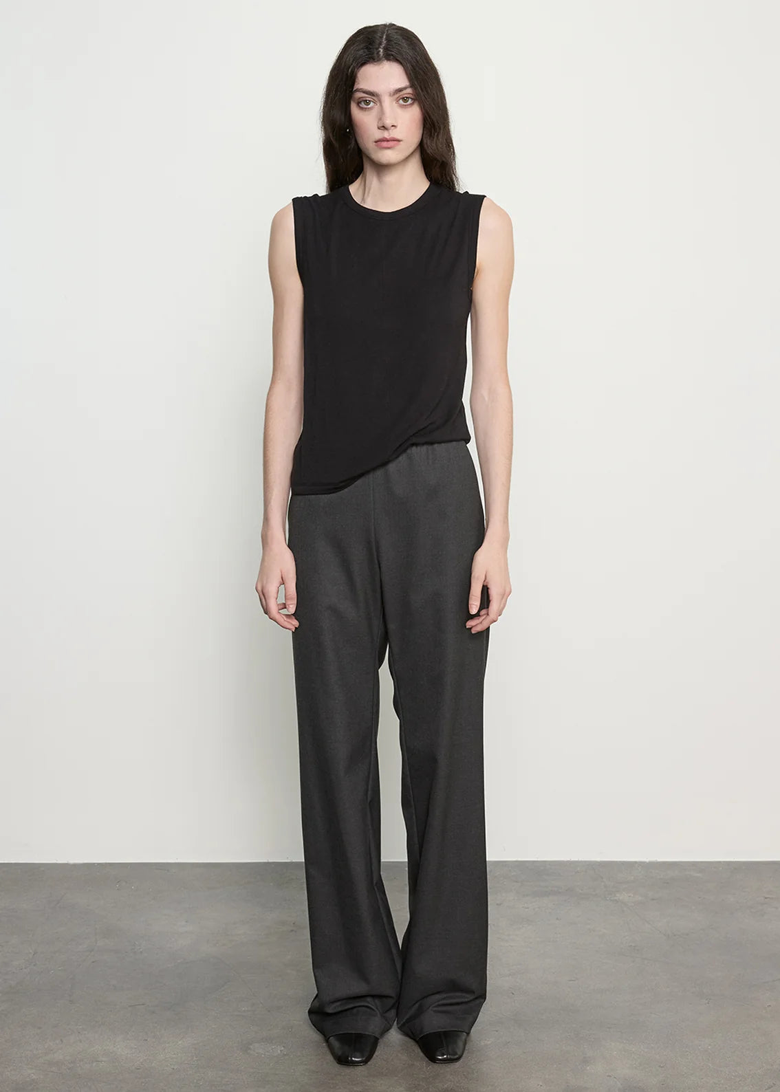 Suiting Everywhere Pant in Dark Charcoal