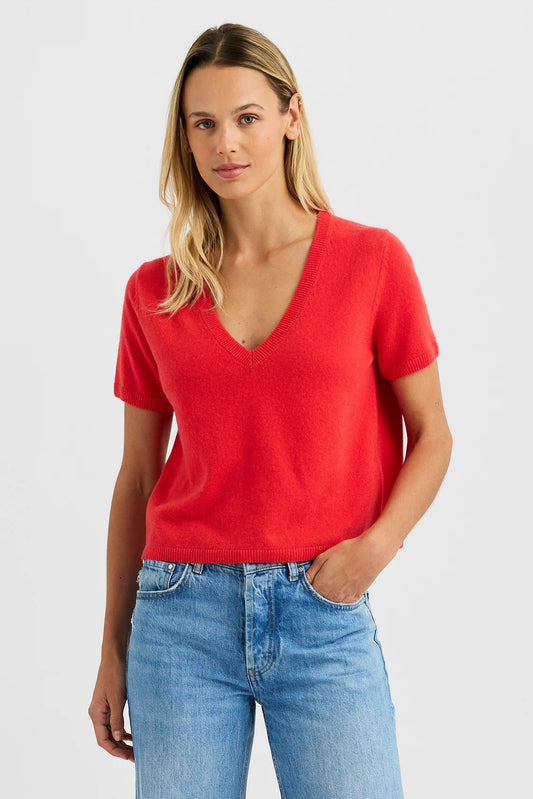 Cashmere V-Neck Tee in Dragonfruit