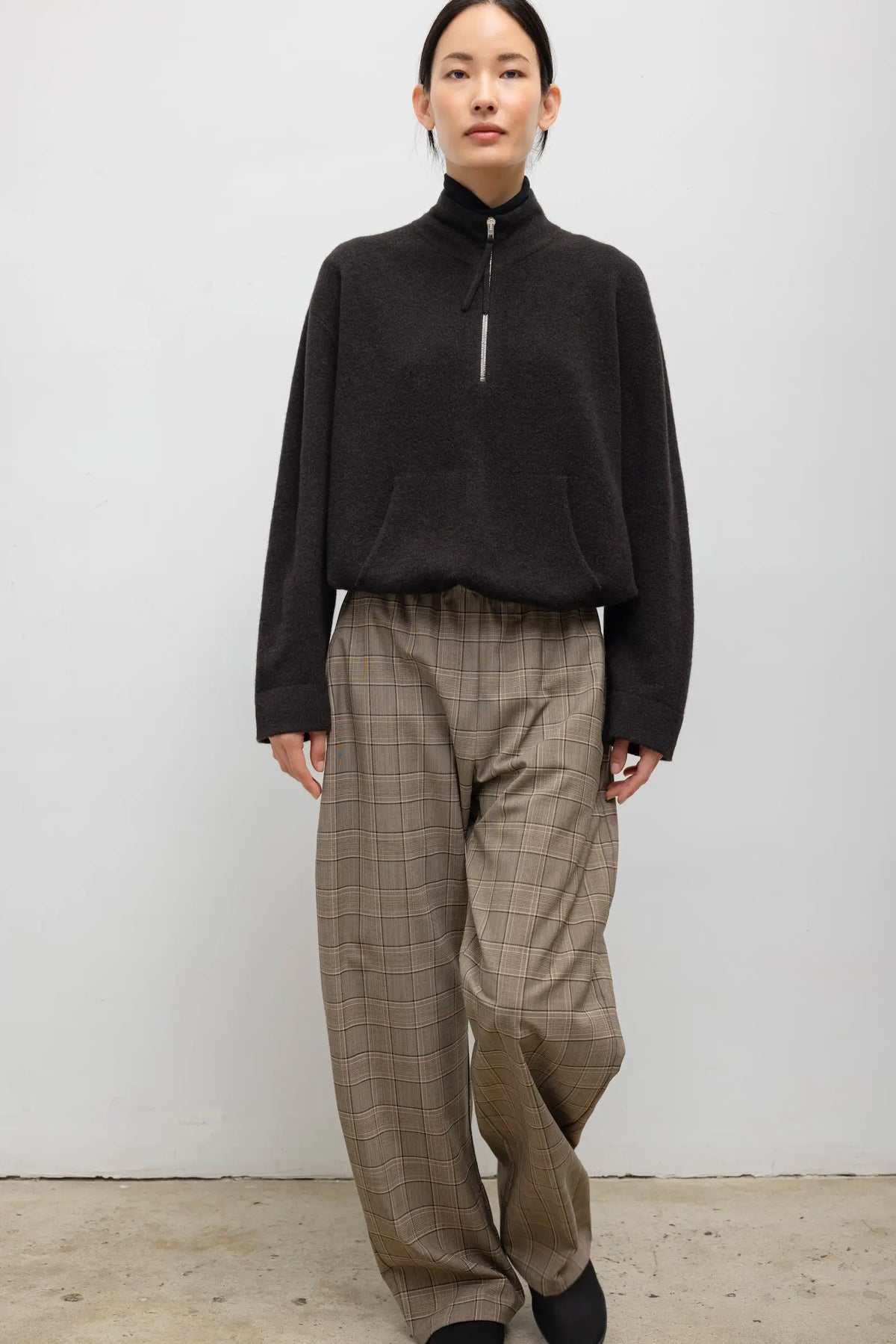 Mia Pocket Pant in Camel Plaid