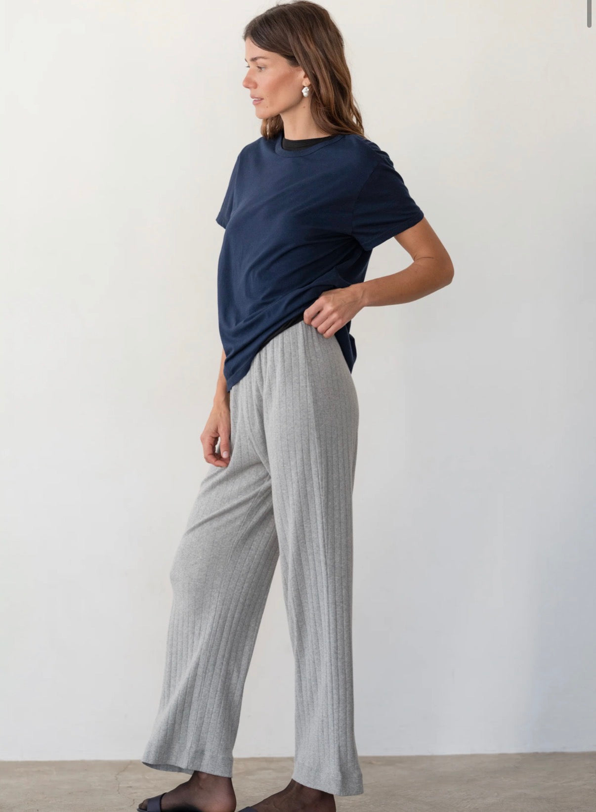 The Pointelle Simple Crop Pant in Heather Grey