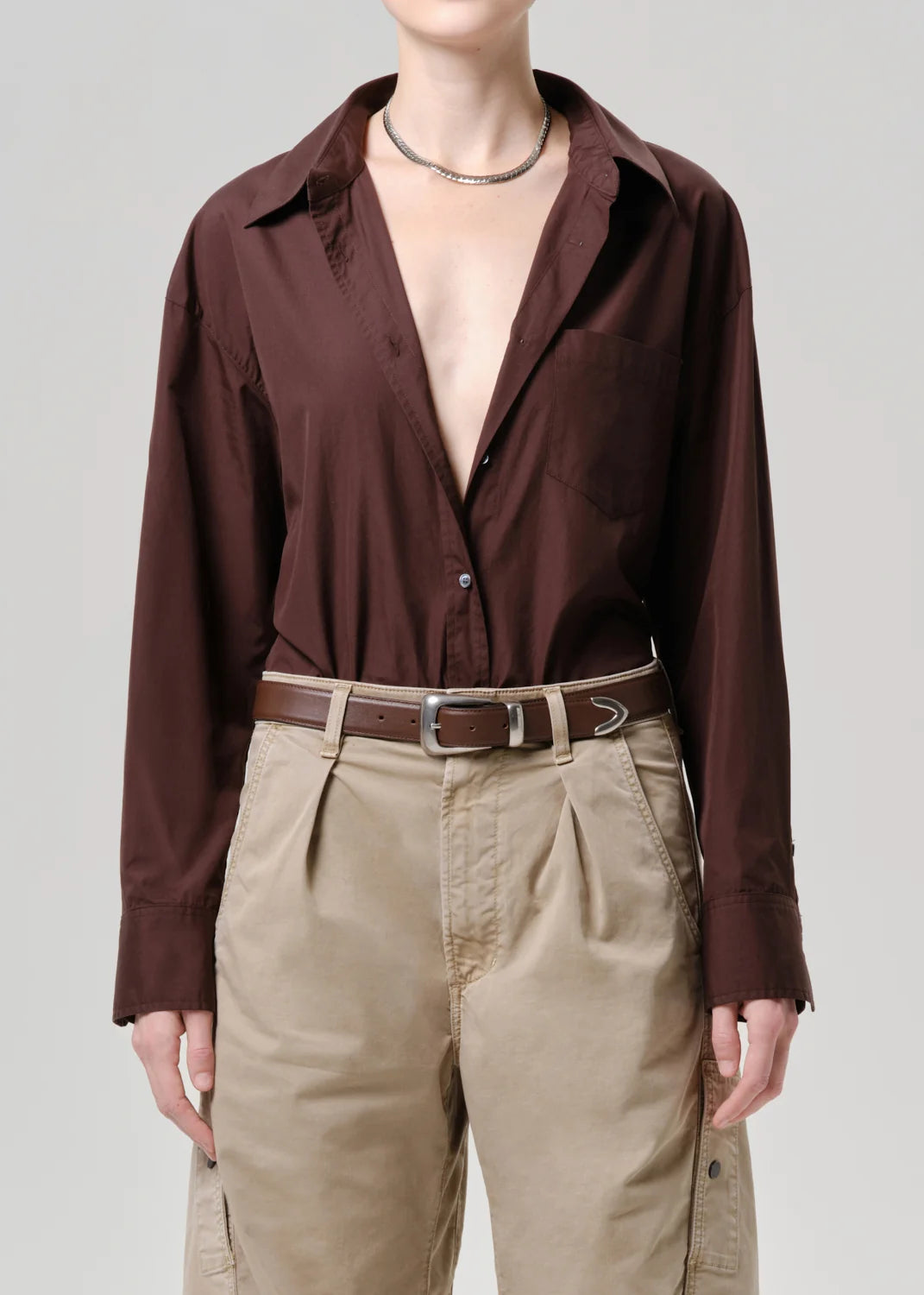 Thea Boyfriend Shirt in Brun