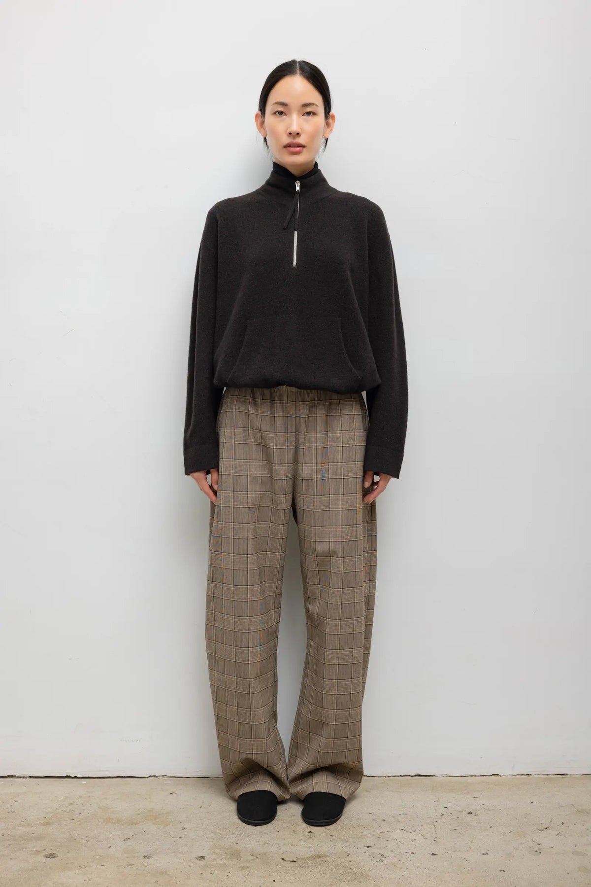 Mia Pocket Pant in Camel Plaid