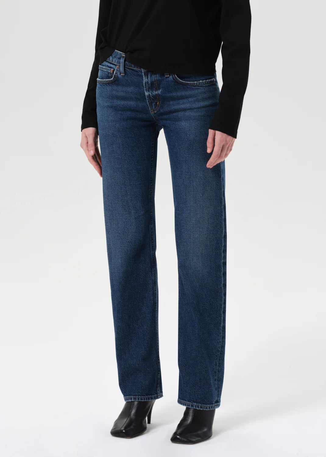 Low Rise Slim in Slick