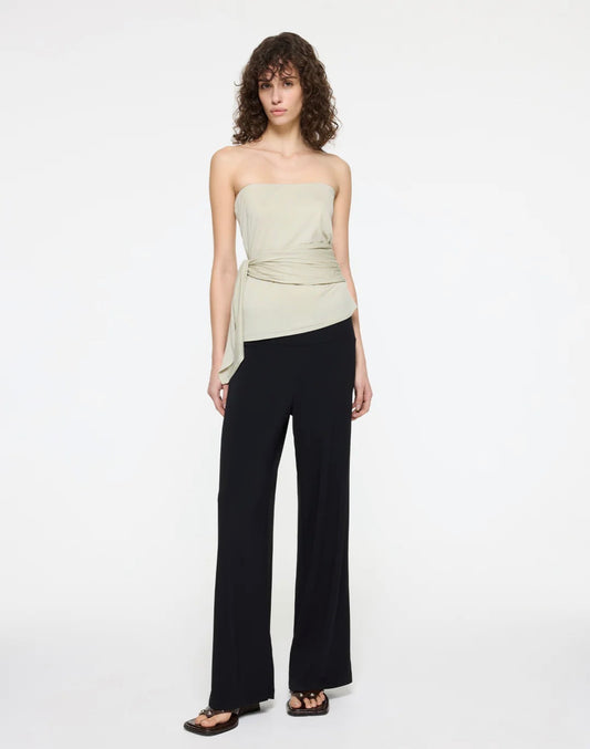 Elemental Quincy Trackpant in Black