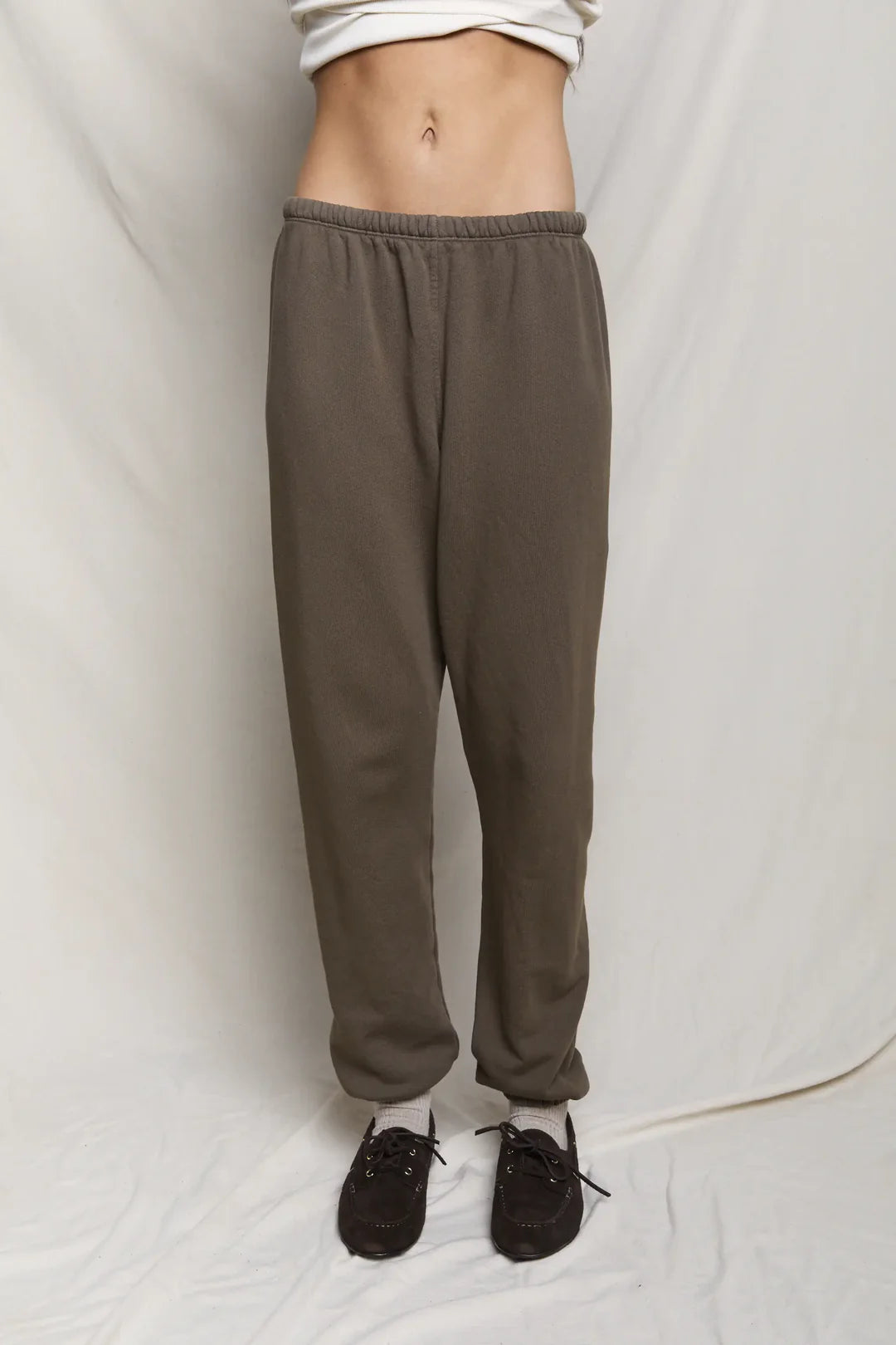 Stevie Fleece easy Swetapant in Dark Olive