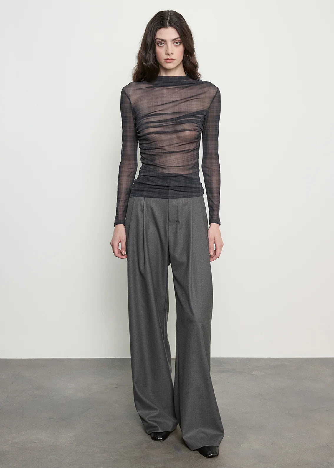 Mesh L/S Twist Top in Plaid
