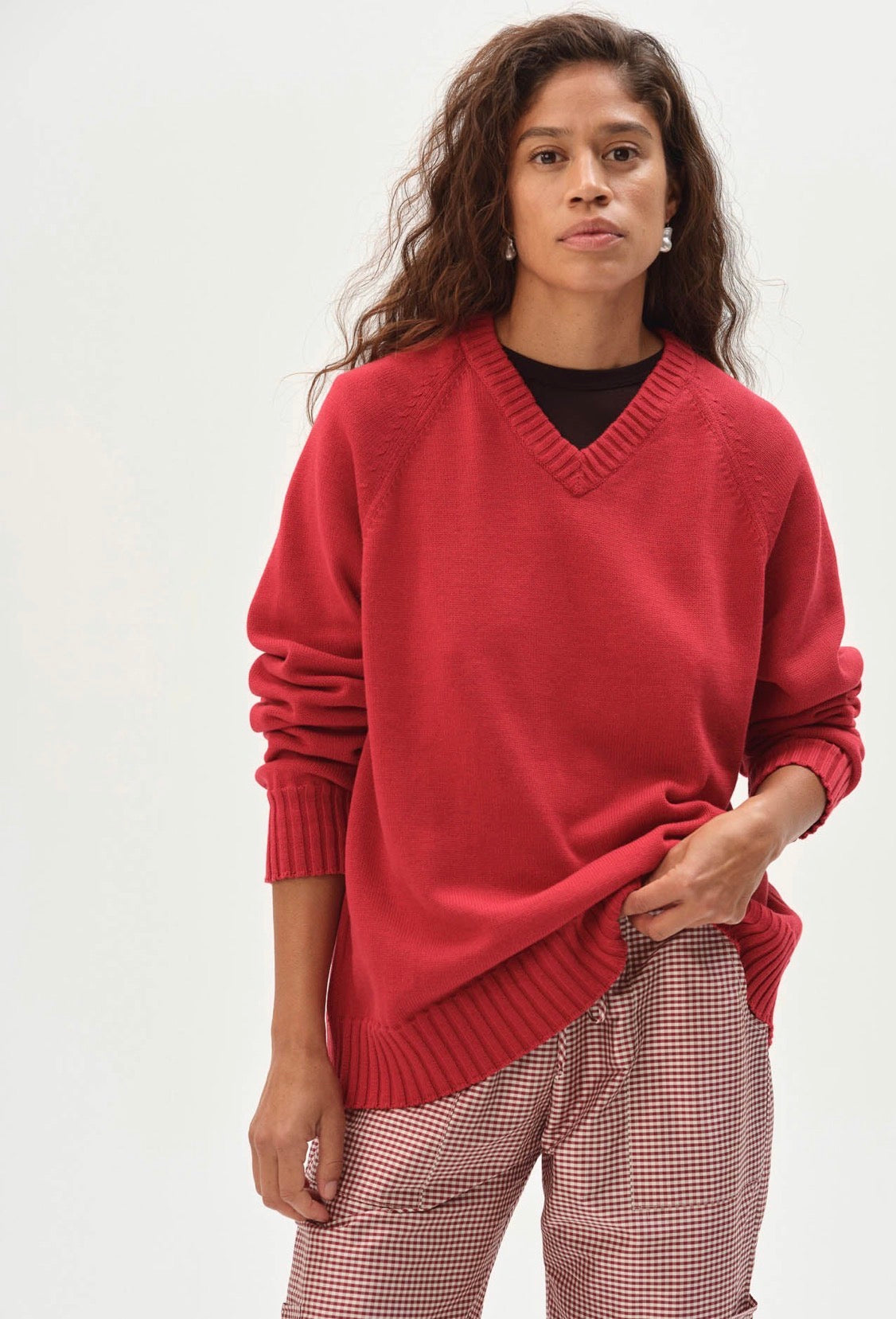 The Cotton Knit V-Neck Sweater in Bell Pepper