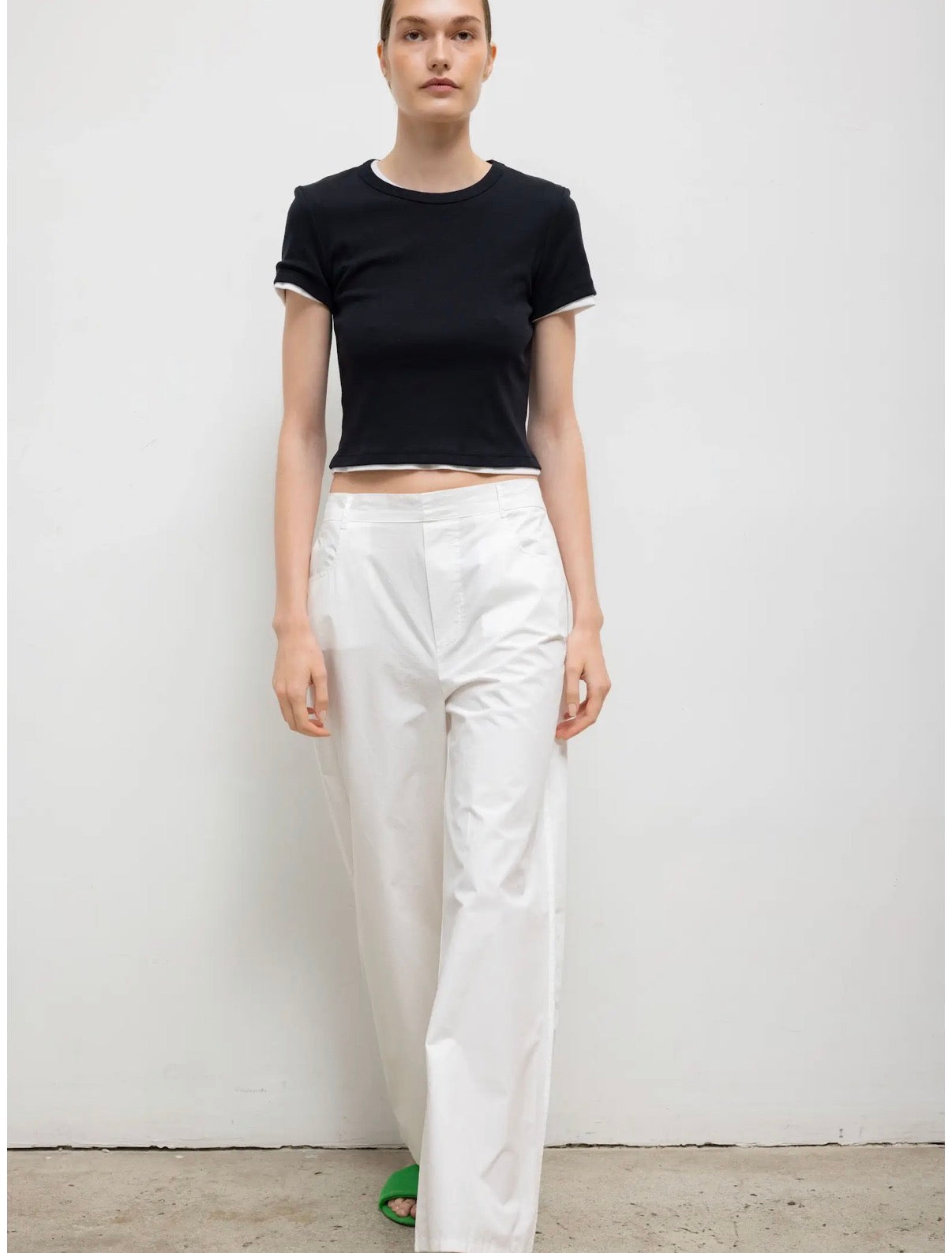 Nando Baby Tee in Black