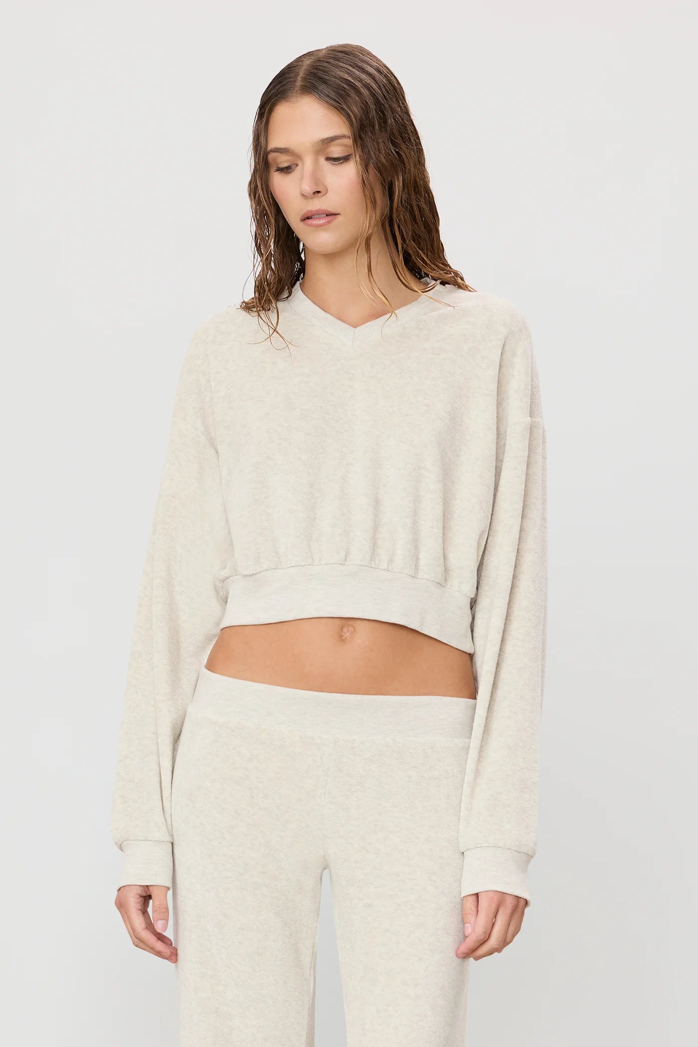 Cropped V-Neck Sweater in Light Heather Grey