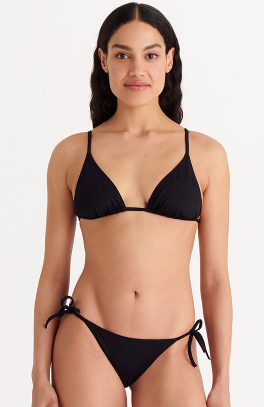Mouna in Noir NN