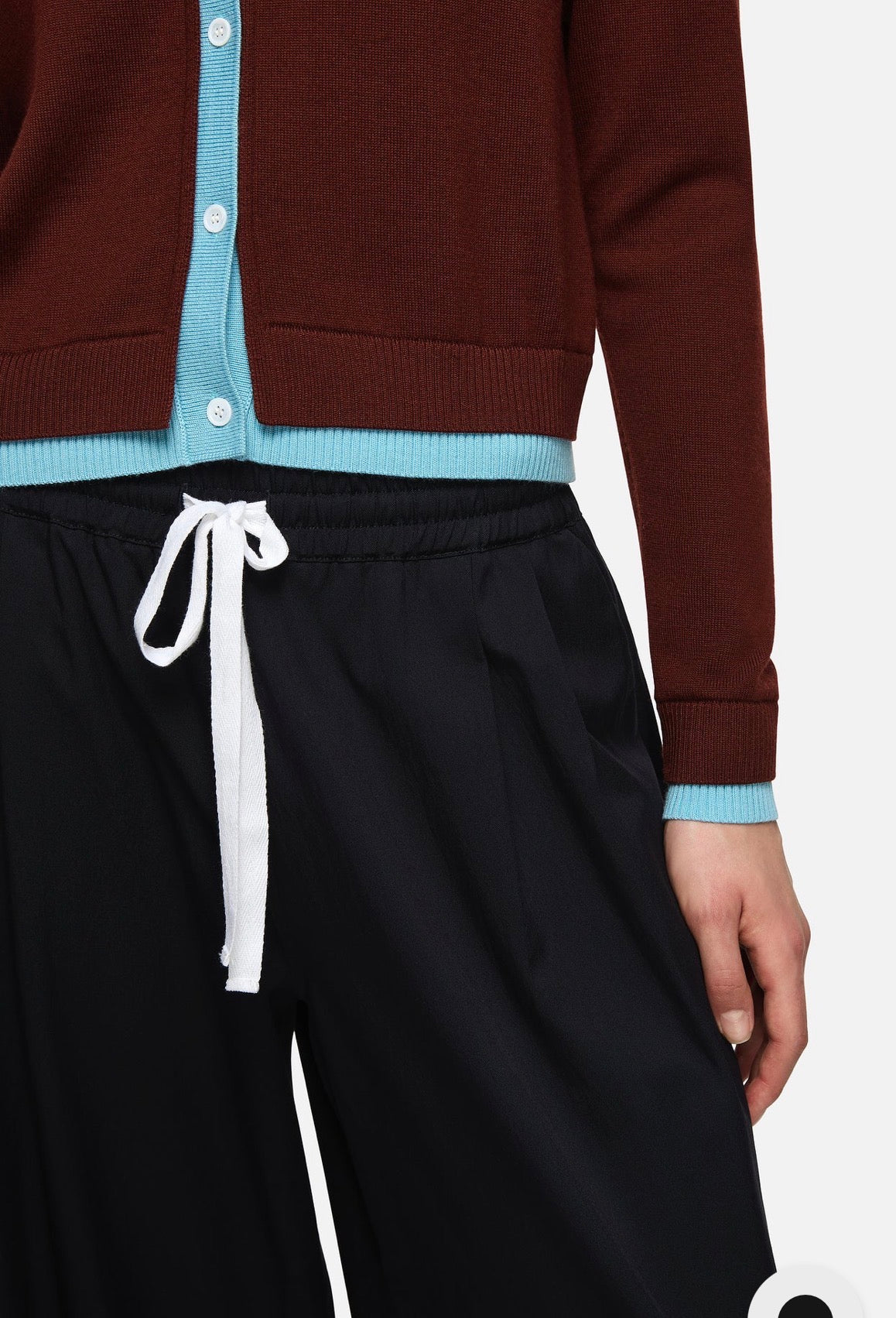 Roy Cardigan in Brown