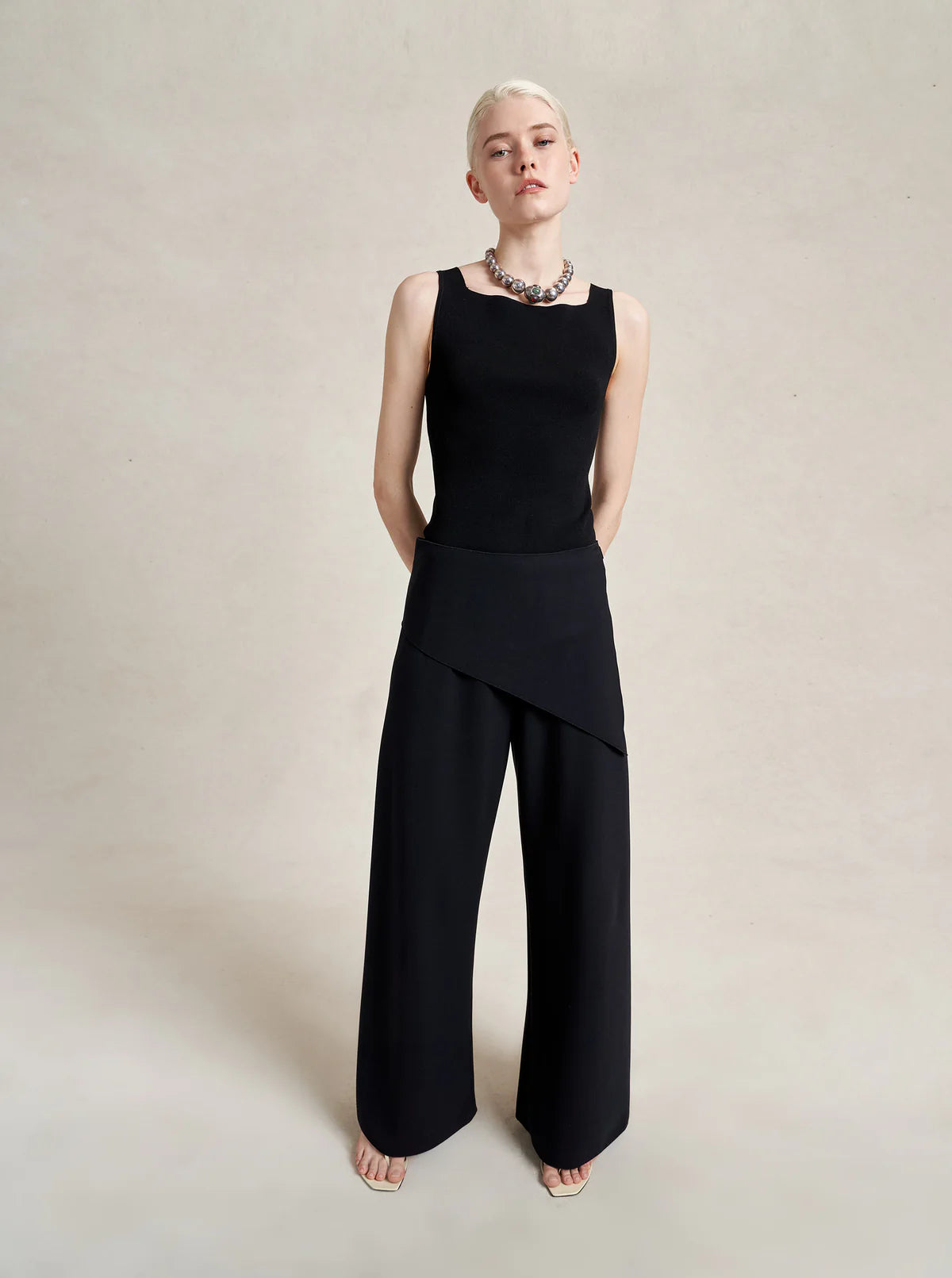 Wrap Colby Pant in Black
