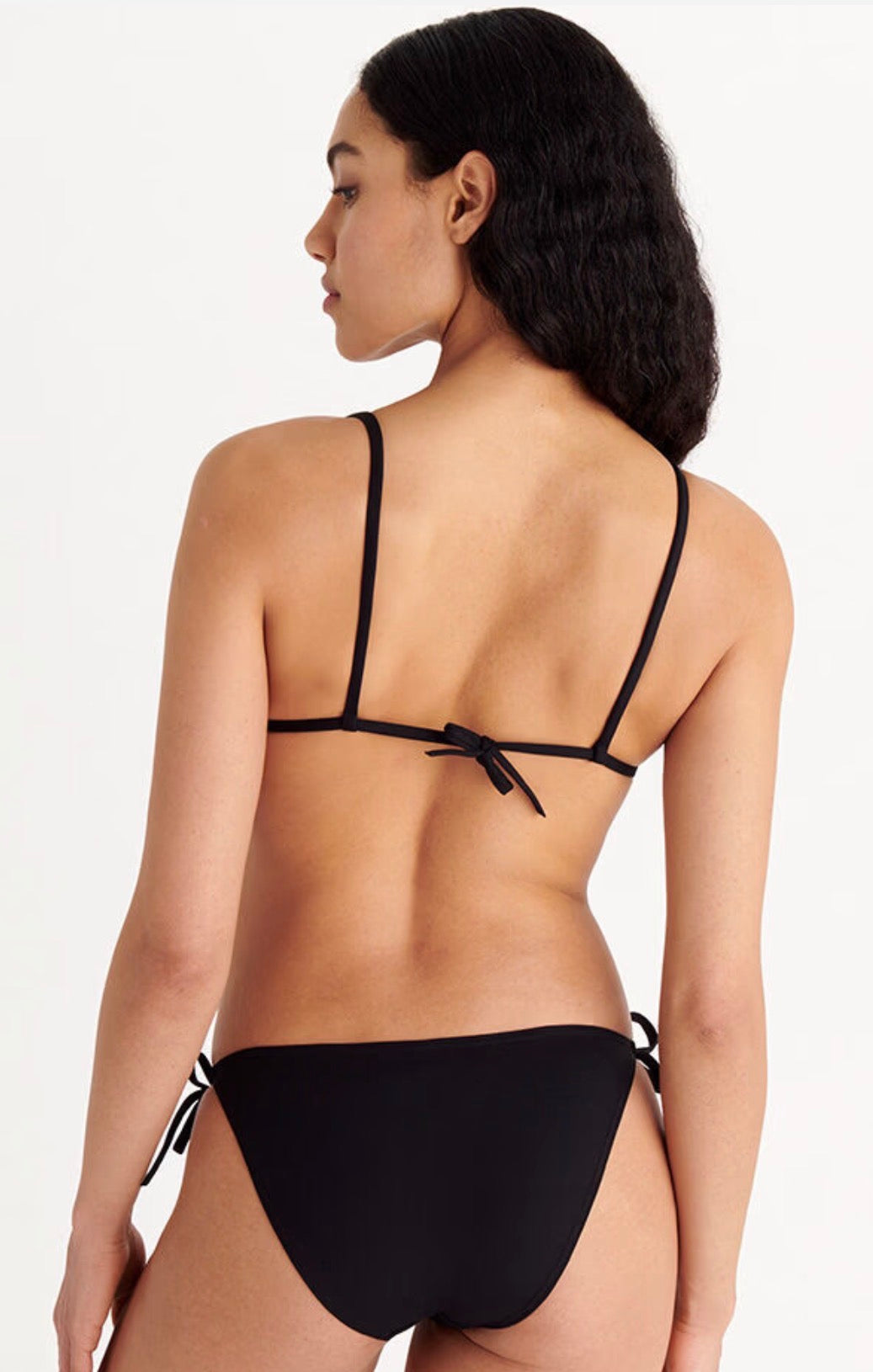 Mouna in Noir NN
