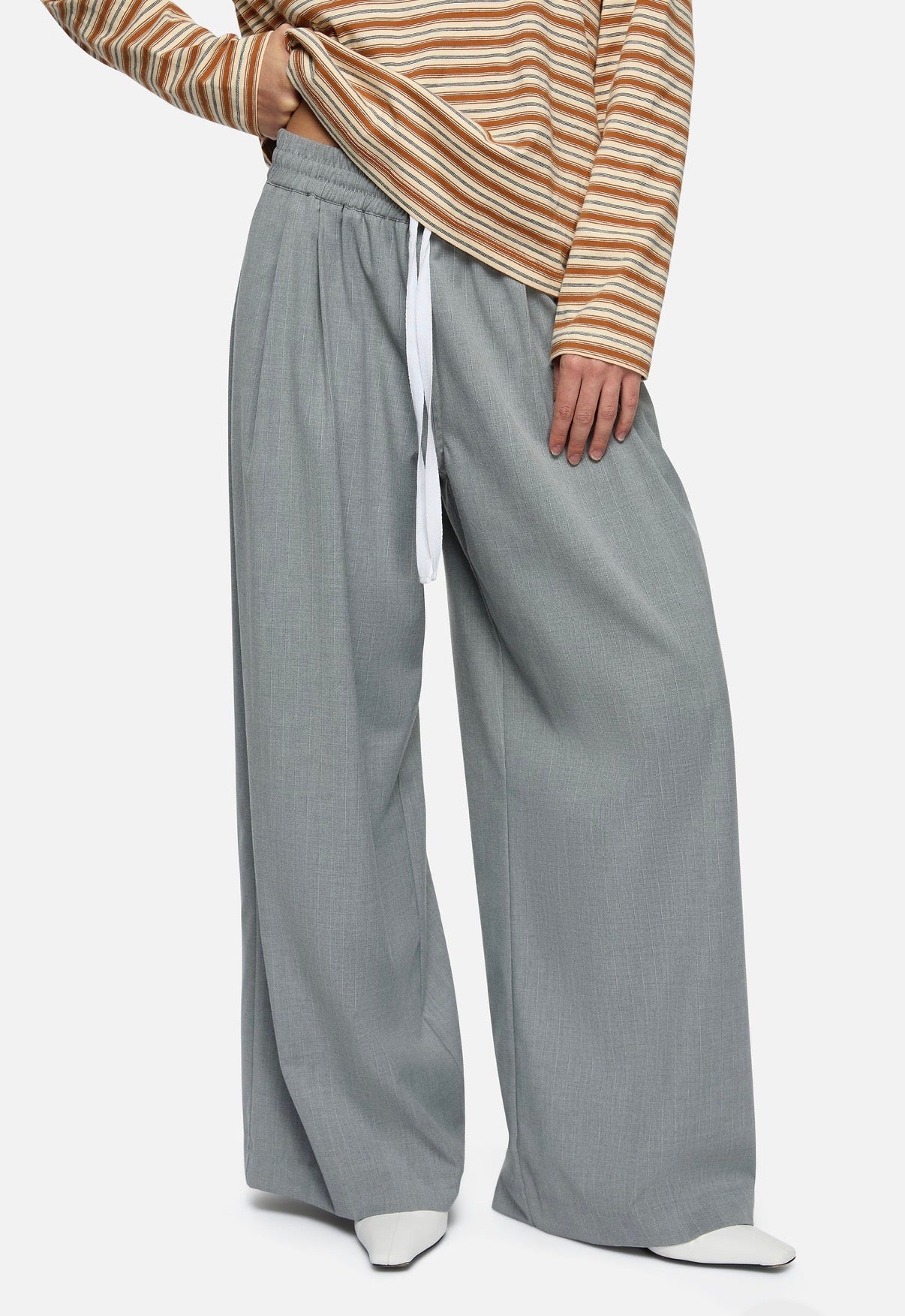 Mavis Trousers in Grey
