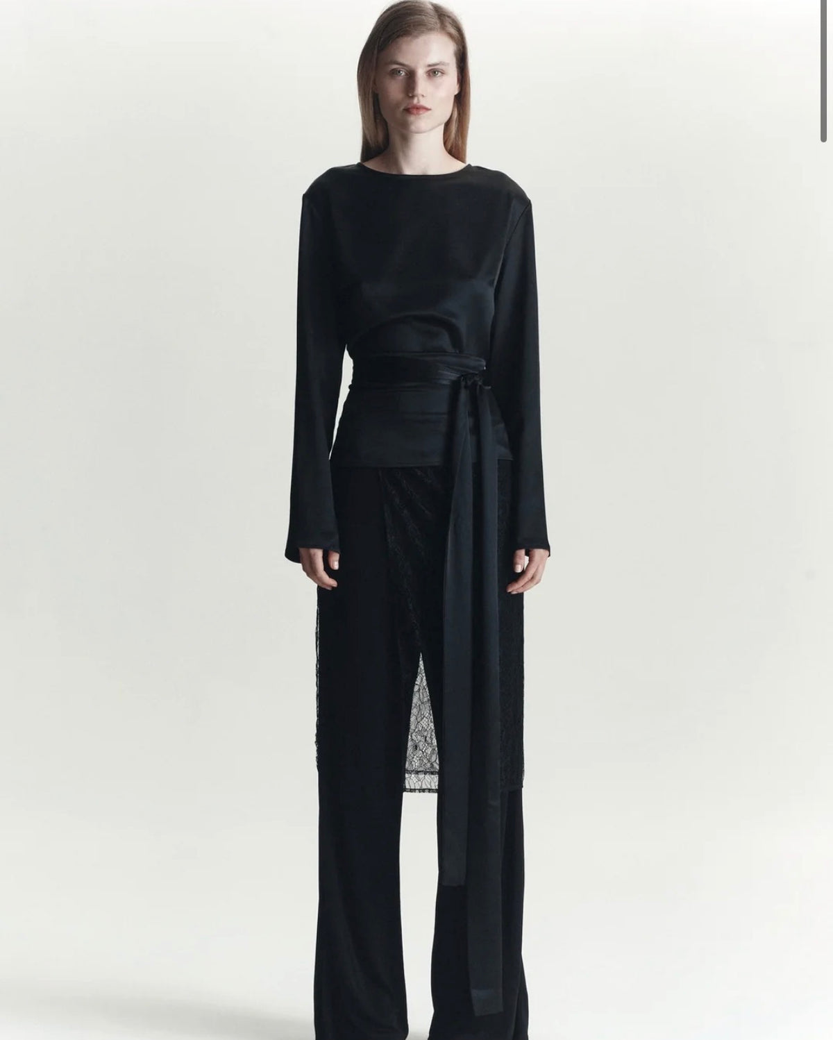 Alba Top in Black