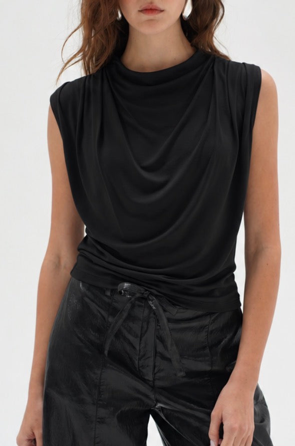 MIRA TOP IN BLACK