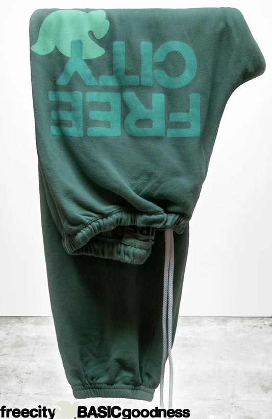 Artyard/ Supershop Supervintage Yumm OG Sweatpant in Eatgreen Powder