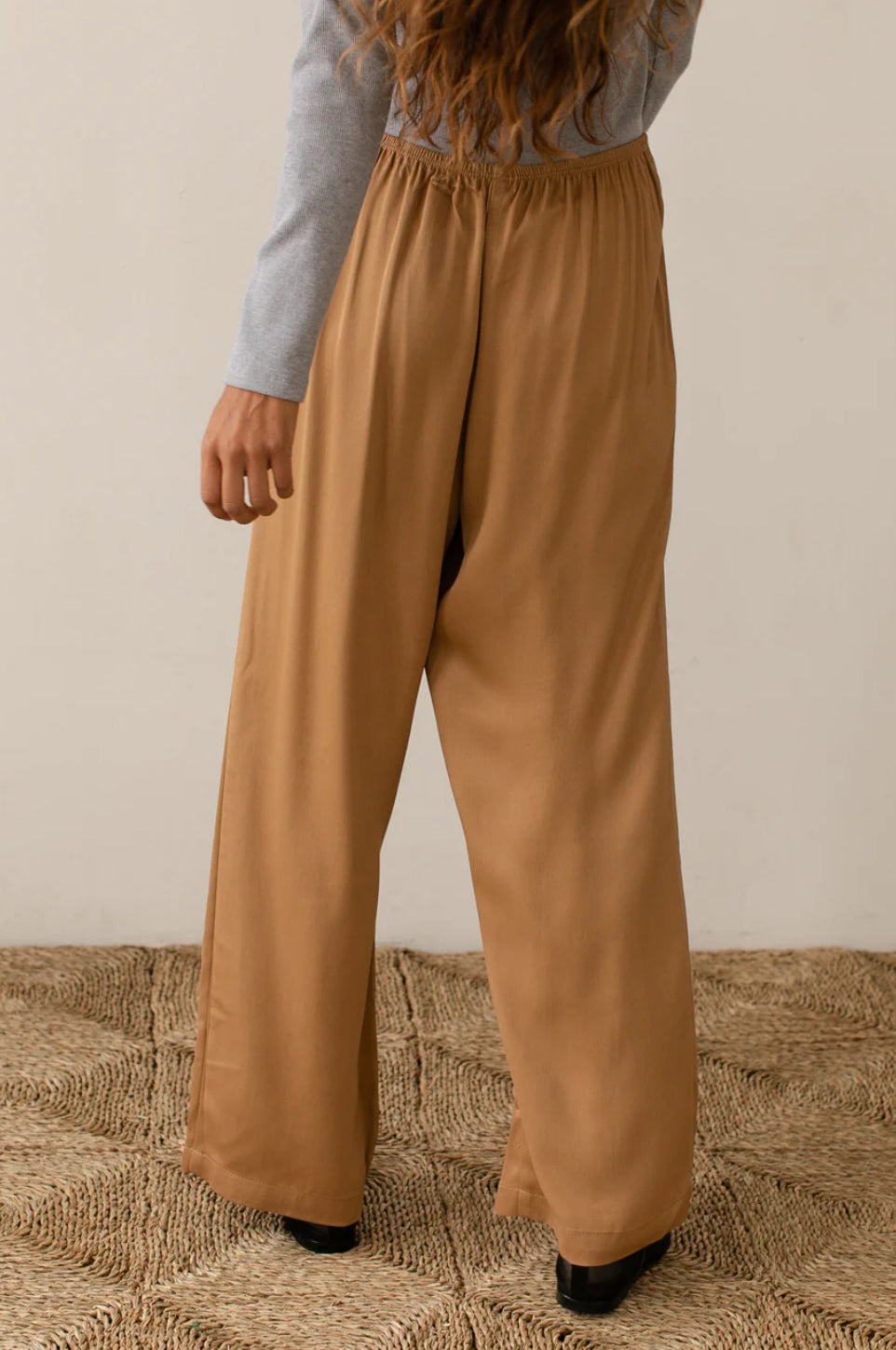 Satiny Simple Pant