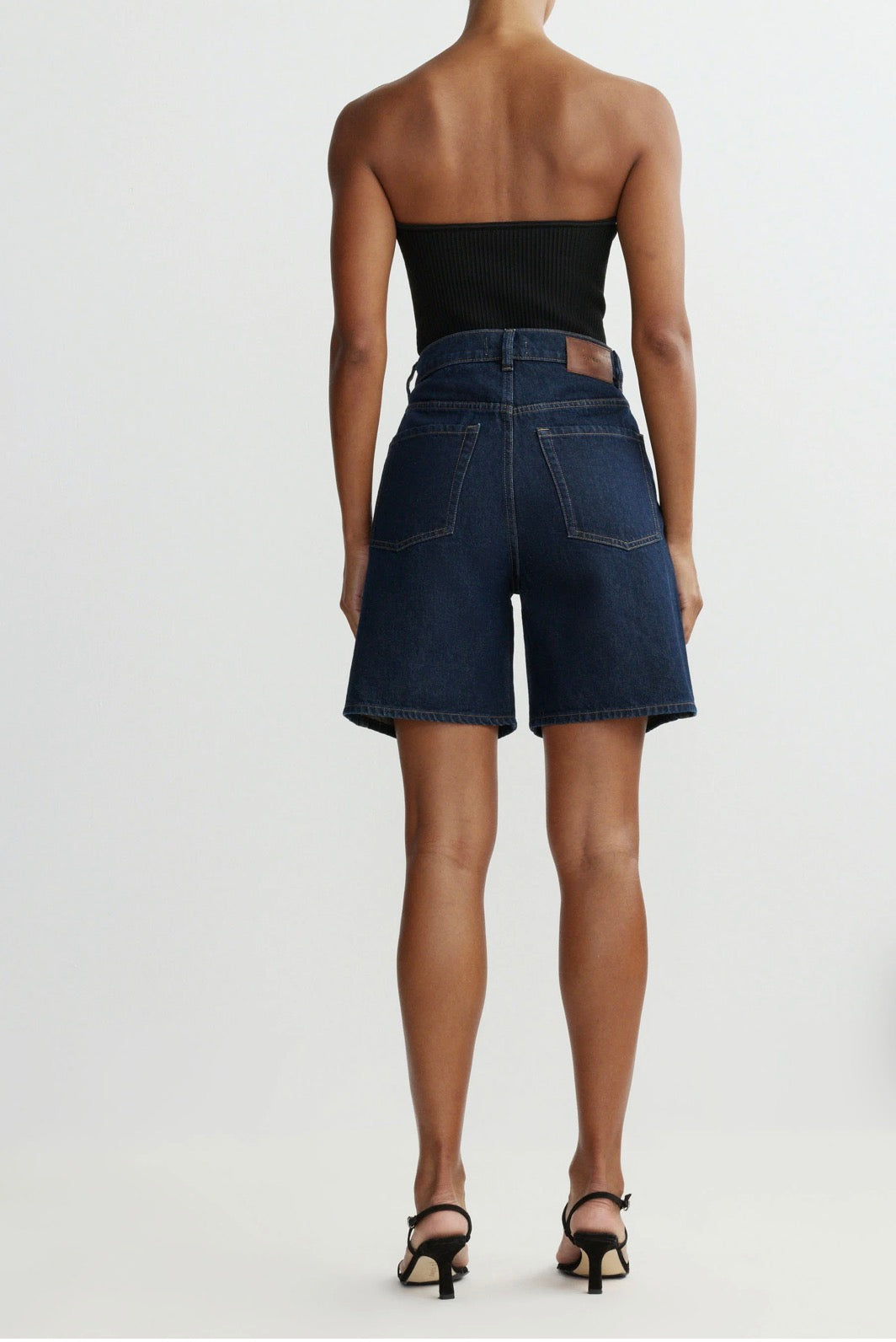 Taylor Relaxed Short High Rise 7' in Night Out