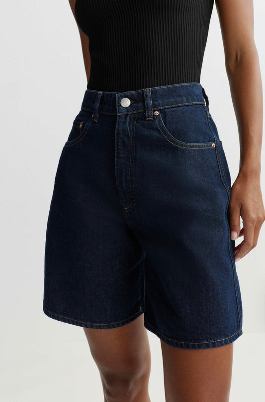 Taylor Relaxed Short High Rise 7' in Night Out