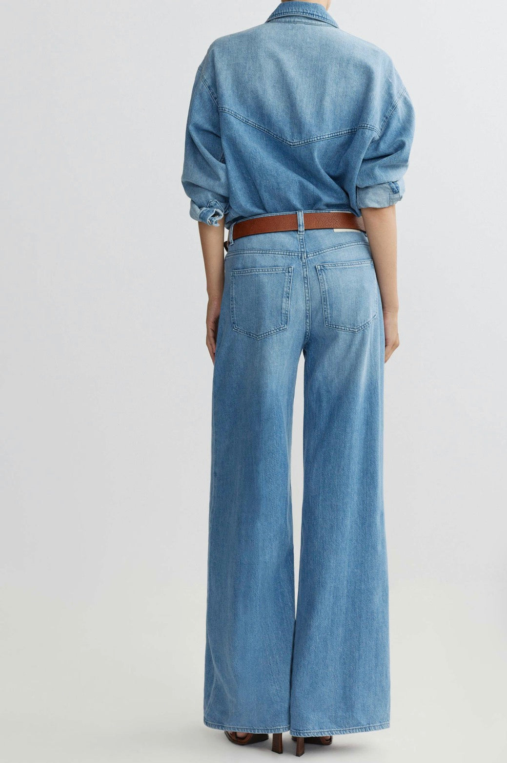 Alex Baggy Wide Leg Low Rise 32' in Riverbank Aura